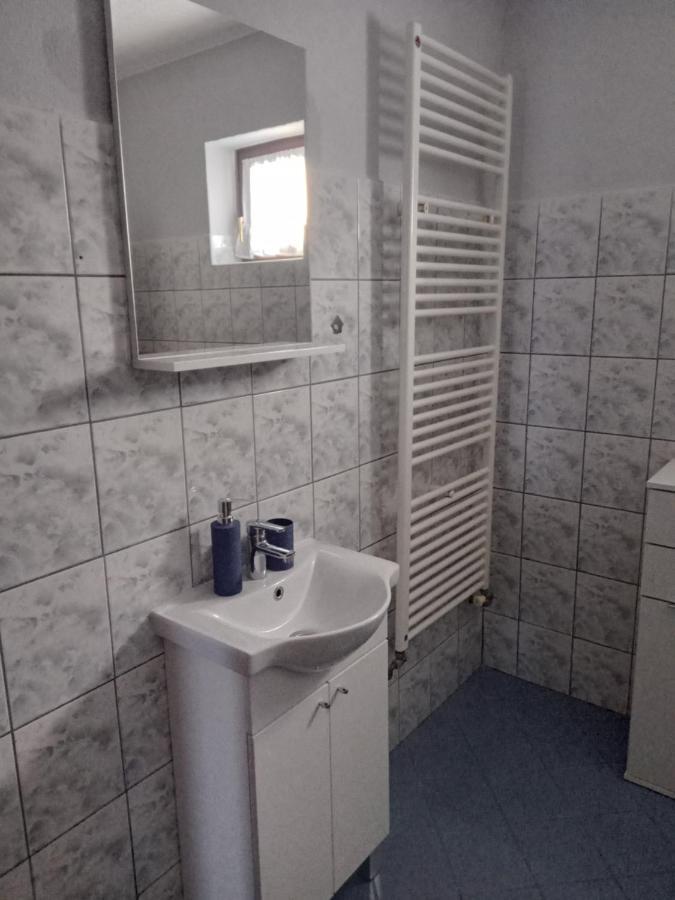 Apartman Bepo Госпич Экстерьер фото